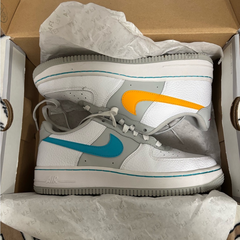 Nike Air Force 👟
